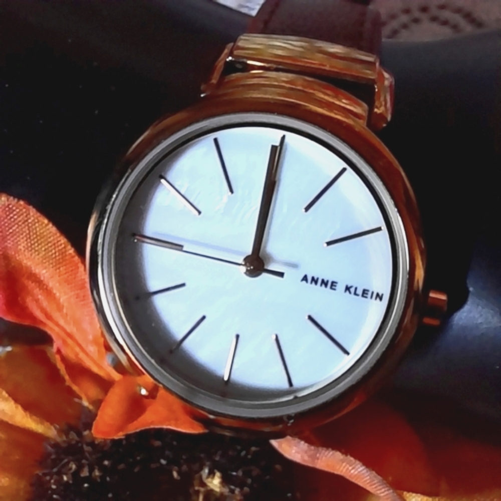 Anne Klein Ladies Watch Gold Tone Hardware Brown Leather Strap!